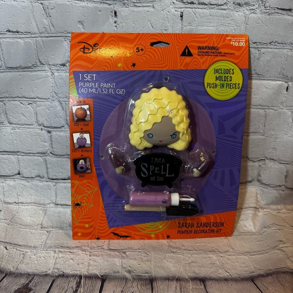 Disney Hocus Pocus Sarah Sanderson Pumpkin Push In Decor Set